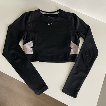 Nike treenipaita