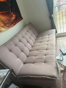 Beige vuodesohva