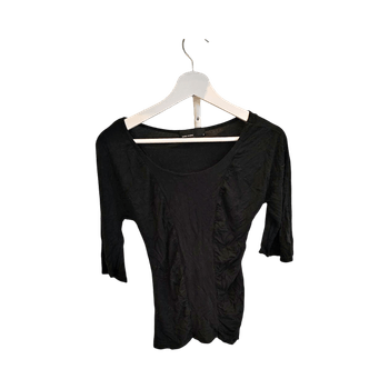 Musta puolihiha paita