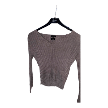 Brown ribbed knit sweater