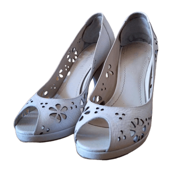 Dumond heels
