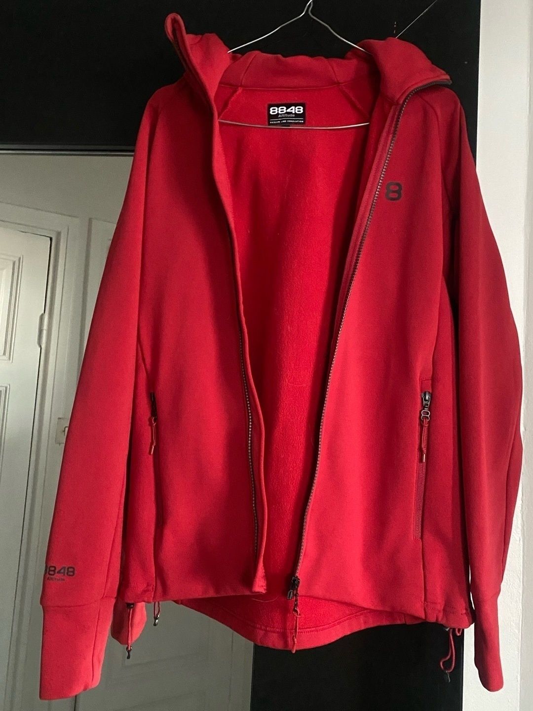 8848 altitude hoodie