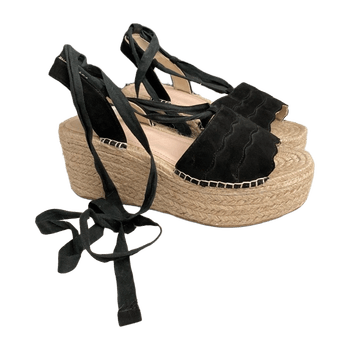 Chika10 sandals