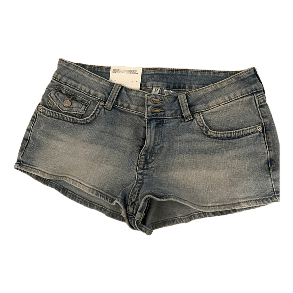 Lyseblå denimshorts