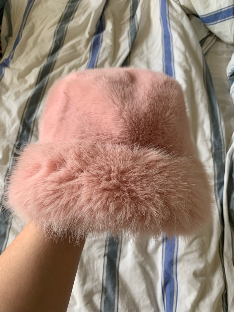 Faux fur bucket hat