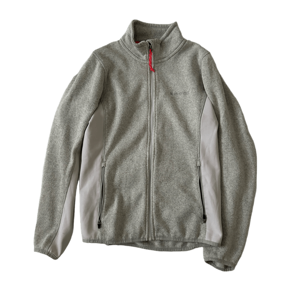 harmaa fleece vetoketjulla
