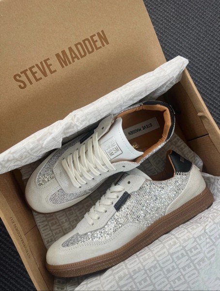 Steve madden tennarit