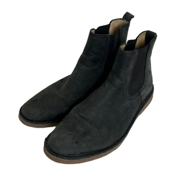 Makia boots