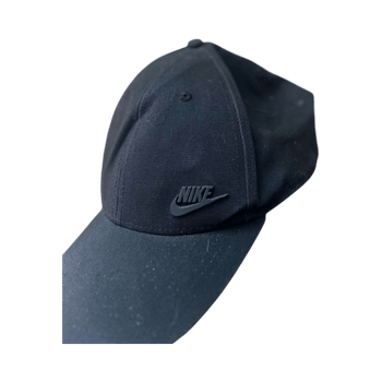 Musta Nike lippalakki