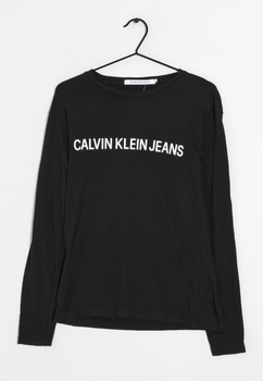 Black long-sleeve shirt