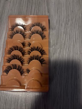 False eyelash sets