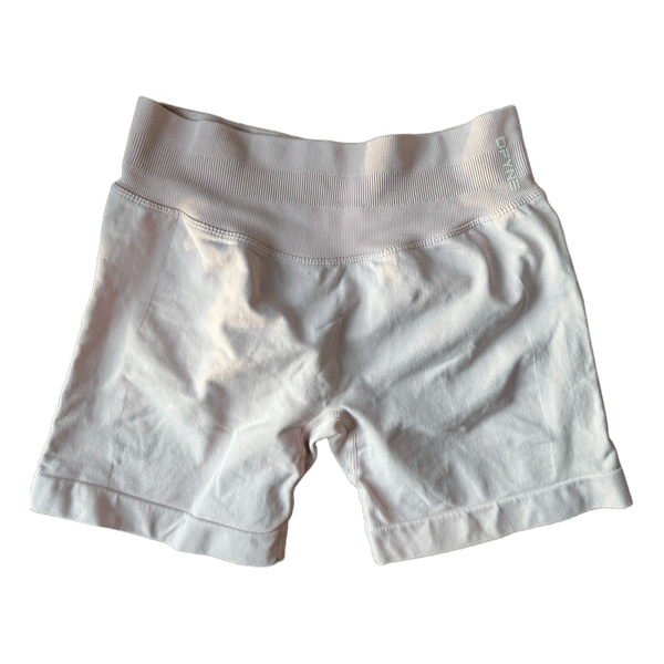 DFYNE light pink seamless scrunch gym shorts size M