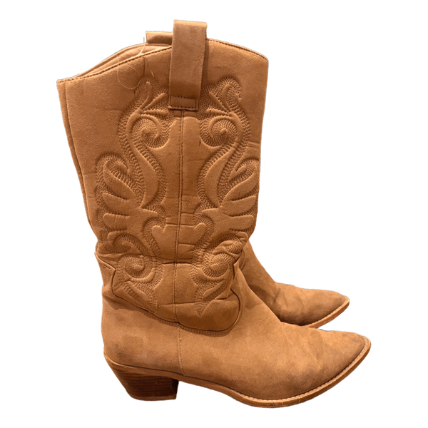 Beige cowboy boots