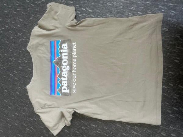 Pategonia tshirt