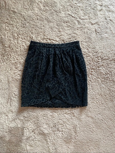 Black animal print skirt