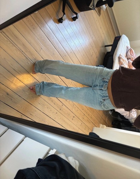 Low waist Zara jeans
