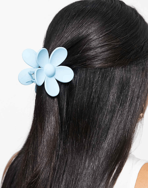 Flower hair claw