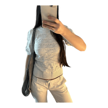 Valkoinen pitsineulepaita