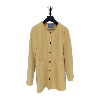 B.young coat