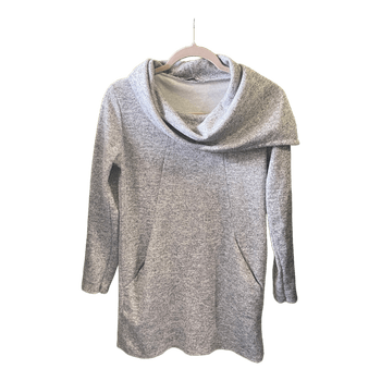 Pilkas megztinis su apykakle