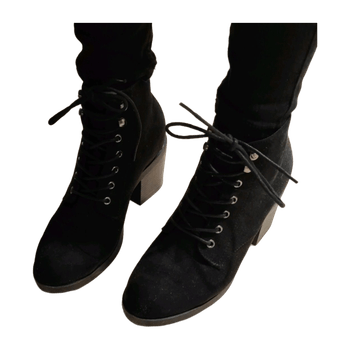 Even&odd boots