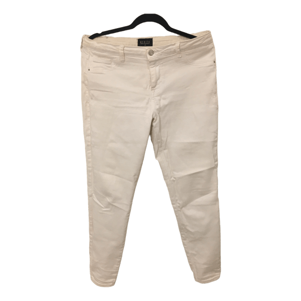 White denim skinny jeans