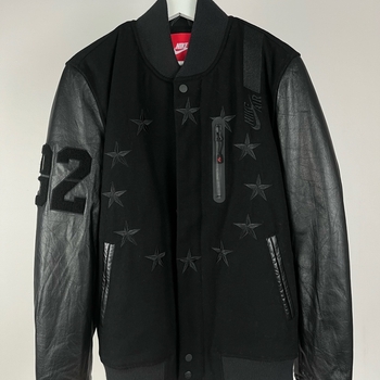 Harvinainen! Nike Air Destroyer Star Pattern Varsity takki