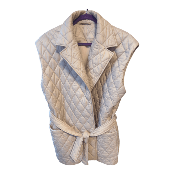 Tepitud vööga vest