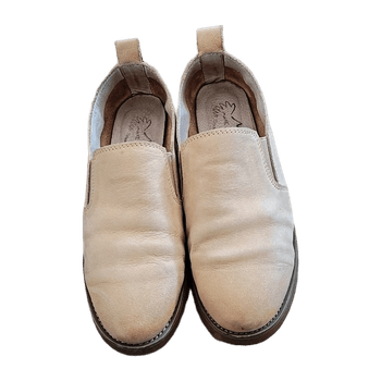 Beige leather slip-on shoes / casual flat loafer