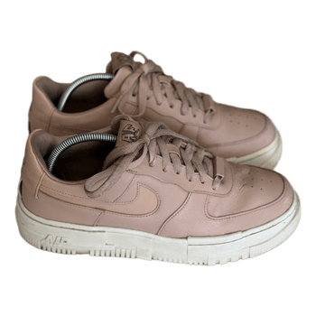 Nike Air Force 1 Pixel