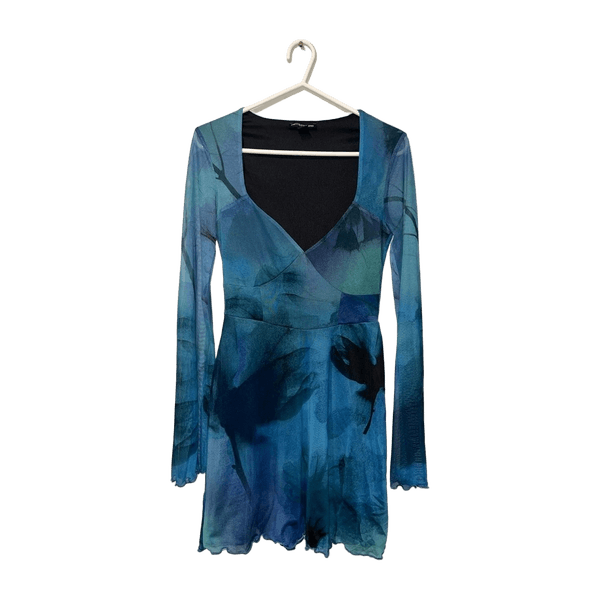 Prettylittlething dress