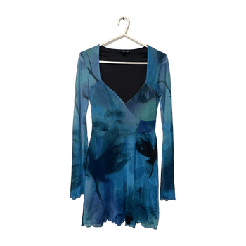 Prettylittlething dress