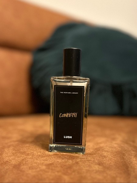 Lush Confetti -hajuvesi 100 ml (poistunut tuoksu)