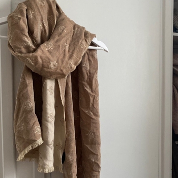 Mulberry scarf