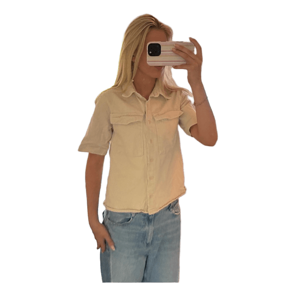 Beige kortærmet skjorte