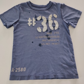 Sininen painokuvioitu t-paita. H&M