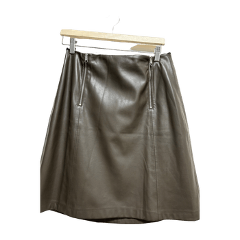 Boss skirt
