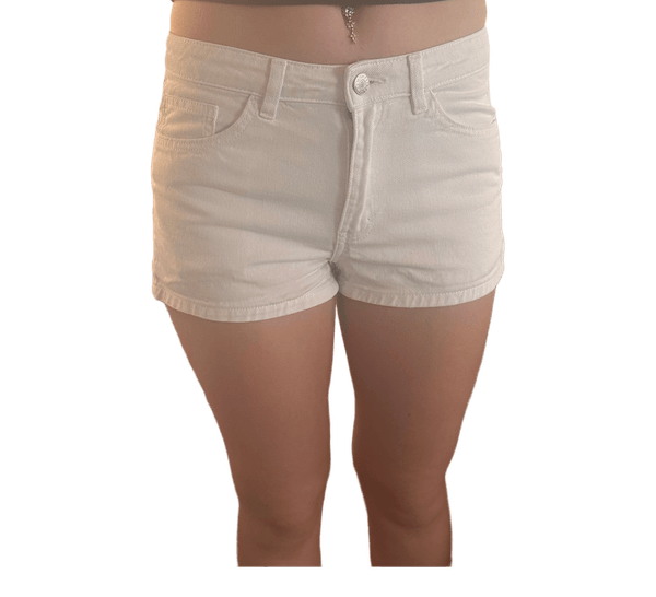 Hvide denim shorts fra Monki