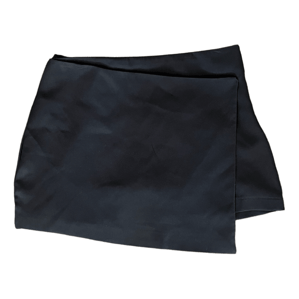 Black skort