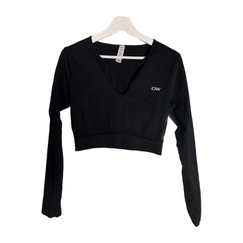Black long sleeve crop top