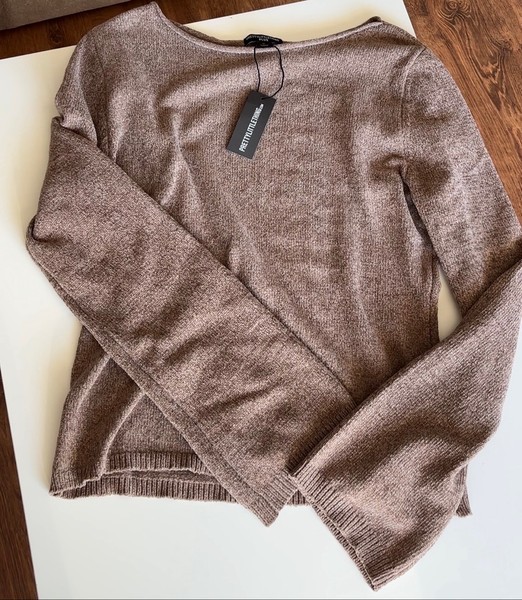 New with tag Brown knitted soft jumper size L