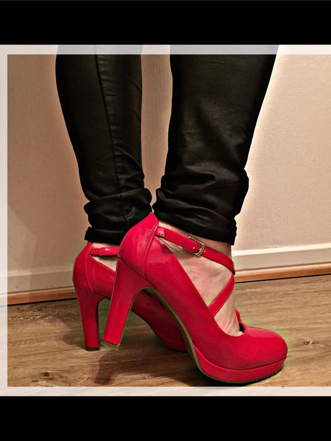 Anna field heels