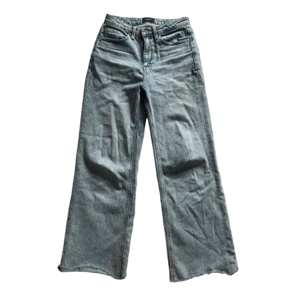 Lyseblå wide leg jeans