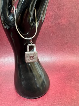 Luxurious silver 925 pendant with cubic zirconias | NOS