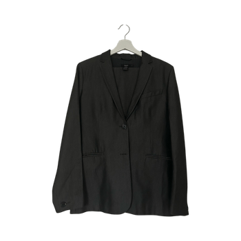 Black Filippa K suit