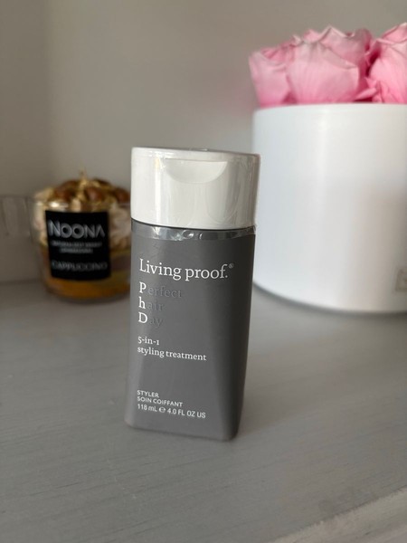 Living Proof Phd 5in1 styling treatment
