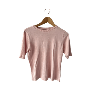 Vaaleanpunainen silkkipusero