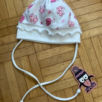 Uusi perhoshattu