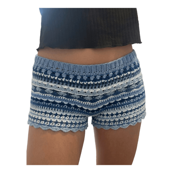 Blå hæklede shorts