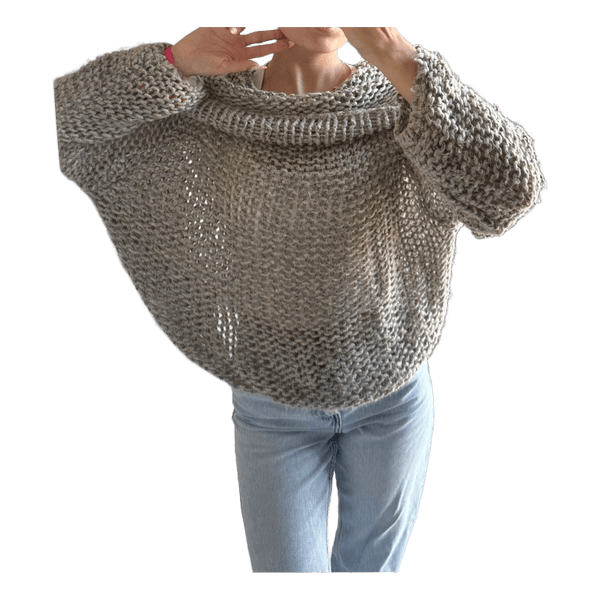 Grey chunky knit sweater